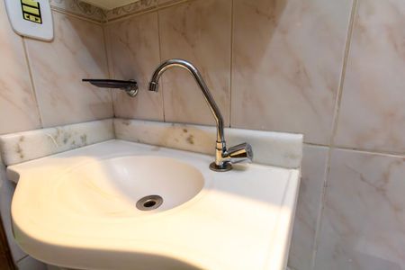 Casa à venda com 115m², 3 quartos e 2 vagasBanheiro 1