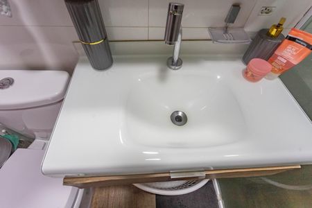 Apartamento à venda com 67m², 3 quartos e 1 vagaBanheiro da suíte 