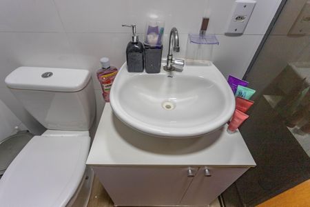 Apartamento à venda com 67m², 3 quartos e 1 vagaBanheiro social 