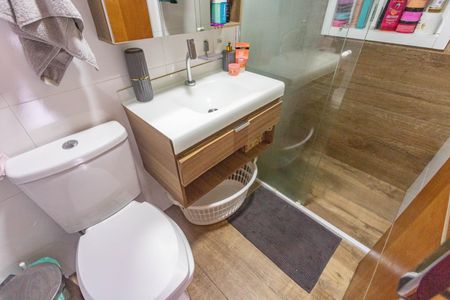 Apartamento à venda com 67m², 3 quartos e 1 vagaBanheiro da suíte 