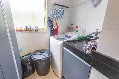 Apartamento à venda com 67m², 3 quartos e 1 vagaÁrea de serviço 