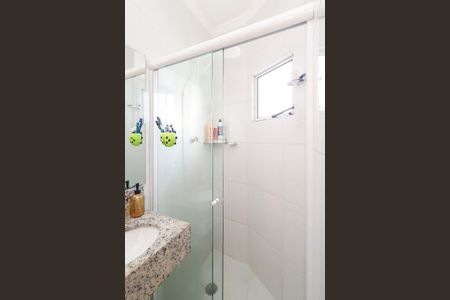 Casa à venda com 119m², 2 quartos e 2 vagasBanheiro da Suíte 1