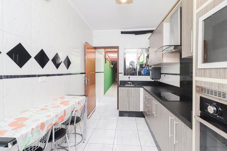 Casa à venda com 119m², 2 quartos e 2 vagasCozinha