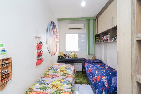 Casa à venda com 119m², 2 quartos e 2 vagasQuarto 2 - Suíte