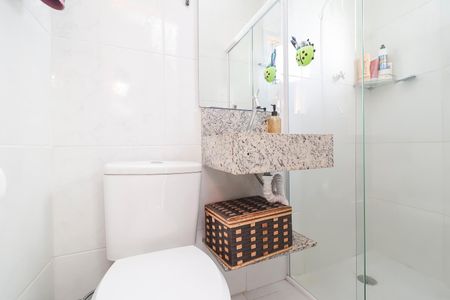 Casa à venda com 119m², 2 quartos e 2 vagasBanheiro da Suíte 1