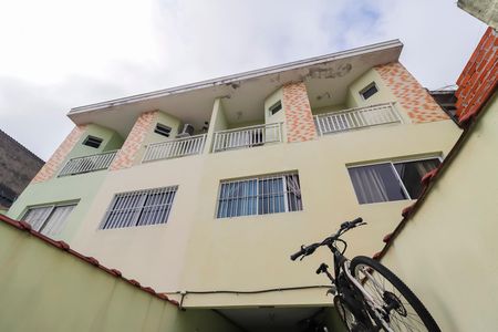 Casa à venda com 119m², 2 quartos e 2 vagasEntrada