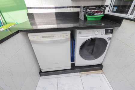 Casa à venda com 119m², 2 quartos e 2 vagasÁrea de Serviço