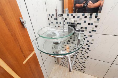 Casa à venda com 119m², 2 quartos e 2 vagasLavabo