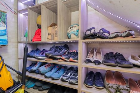 Casa à venda com 119m², 2 quartos e 2 vagasSapateira