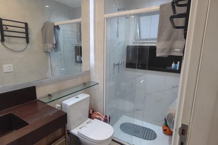 Apartamento à venda com 90m², 2 quartos e 2 vagasBanheiro da Suíte 2