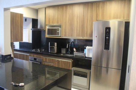 Apartamento à venda com 90m², 2 quartos e 2 vagasCozinha