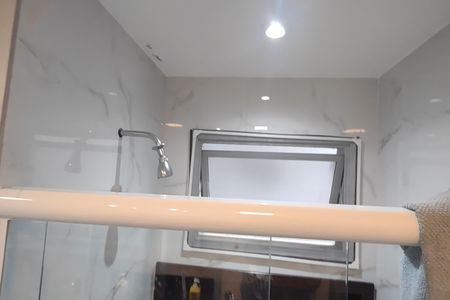 Apartamento à venda com 90m², 2 quartos e 2 vagasBanheiro da Suíte 2