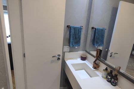 Apartamento à venda com 90m², 2 quartos e 2 vagasLavabo