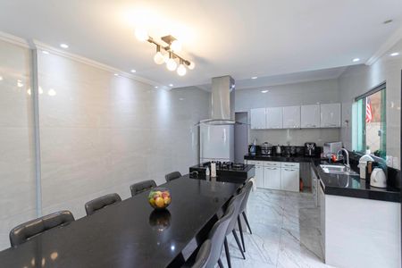 Casa à venda com 150m², 5 quartos e 2 vagasCozinha