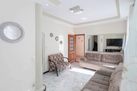 Casa à venda com 150m², 5 quartos e 2 vagasSala