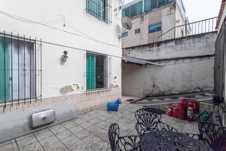 Casa à venda com 150m², 5 quartos e 2 vagasQuintal