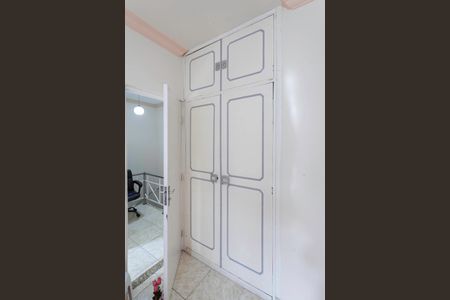 Casa à venda com 150m², 5 quartos e 2 vagasQuarto 3