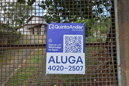 Casa para alugar com 5000m², 3 quartos e sem vagaPlaca QuintoAndar