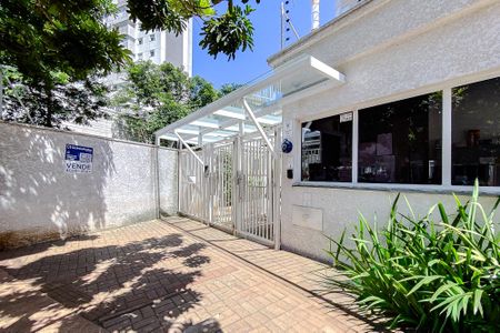 Apartamento à venda com 43m², 2 quartos e 1 vagaFachada - Plaquinha
