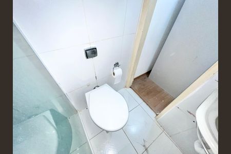 Casa para alugar com 28m², 1 quarto e sem vaga Casa para alugar com 28m², 1 quarto e sem vagaBanheiro