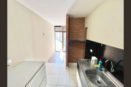 Casa para alugar com 28m², 1 quarto e sem vaga Casa para alugar com 28m², 1 quarto e sem vagaCozinha