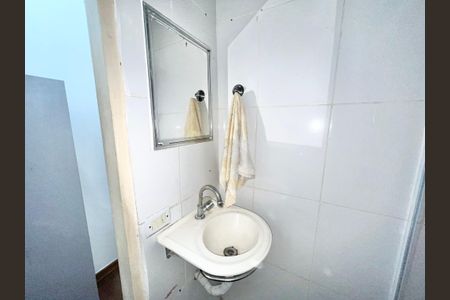 Casa para alugar com 28m², 1 quarto e sem vaga Casa para alugar com 28m², 1 quarto e sem vagaBanheiro