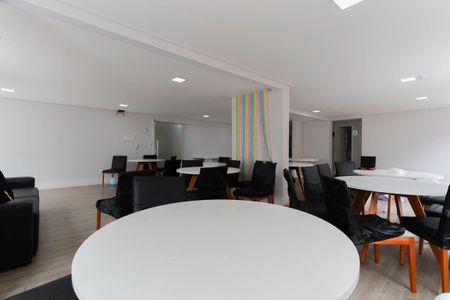 Apartamento para alugar com 56m², 2 quartos e 1 vagaÁrea comum - Salão de festas