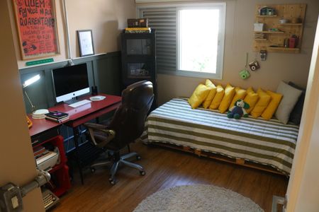 Apartamento para alugar com 107m², 3 quartos e 1 vagaQuarto 1