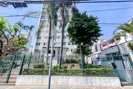 Apartamento para alugar com 80m², 2 quartos e sem vagaFachada com Plaquinha
