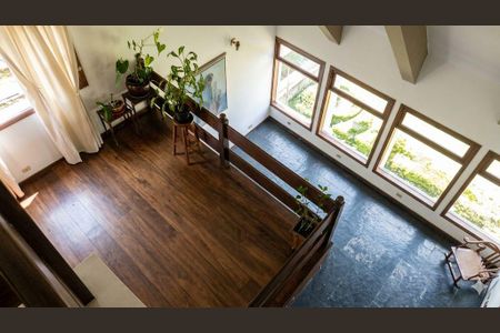 Casa à venda com 6 quartos, 400m² em Vila Lageado, São Paulo