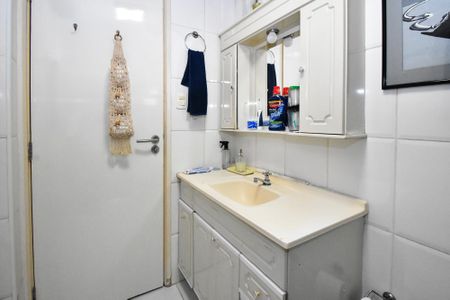 Apartamento à venda com 93m², 2 quartos e sem vagabanheiro 