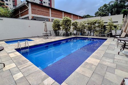 Apartamento à venda com 72m², 3 quartos e 1 vagaÁrea comum - Piscina