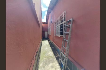 Casa à venda com 193m², 5 quartos e 2 vagasCorredor