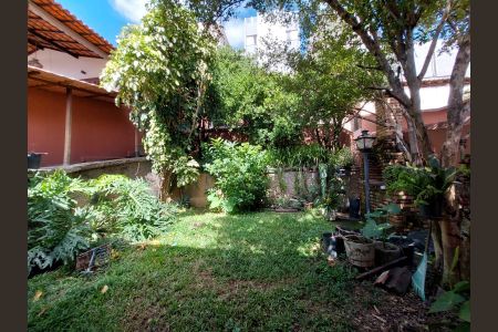 Casa à venda com 193m², 5 quartos e 2 vagasquaintal