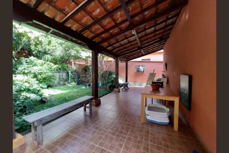 Casa à venda com 193m², 5 quartos e 2 vagasvaranda