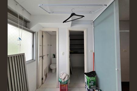 Apartamento para alugar com 121m², 3 quartos e 2 vagas Apartamento para alugar com 121m², 3 quartos e 2 vagasÁrea de Serviço