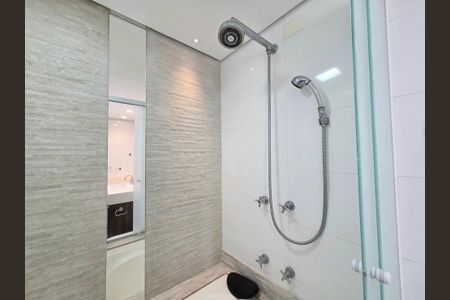 Apartamento para alugar com 121m², 3 quartos e 2 vagas Apartamento para alugar com 121m², 3 quartos e 2 vagasBanheiro da Suíte