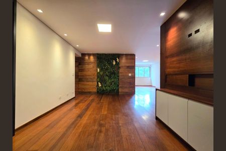 Apartamento para alugar com 121m², 3 quartos e 2 vagas Apartamento para alugar com 121m², 3 quartos e 2 vagasSala