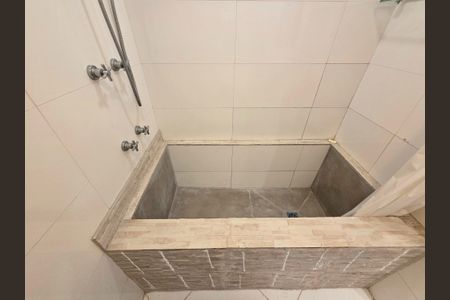 Apartamento para alugar com 121m², 3 quartos e 2 vagas Apartamento para alugar com 121m², 3 quartos e 2 vagasBanheiro Social