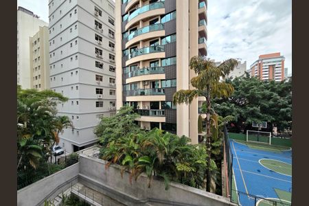 Apartamento para alugar com 121m², 3 quartos e 2 vagasVista