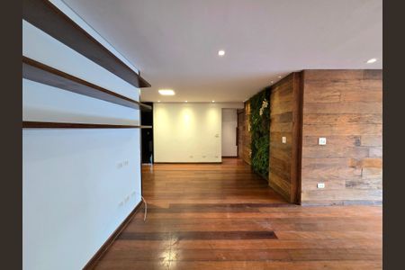 Apartamento para alugar com 121m², 3 quartos e 2 vagas Apartamento para alugar com 121m², 3 quartos e 2 vagasSala