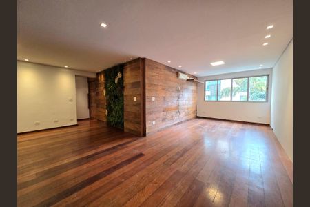 Apartamento para alugar com 121m², 3 quartos e 2 vagas Apartamento para alugar com 121m², 3 quartos e 2 vagasSala