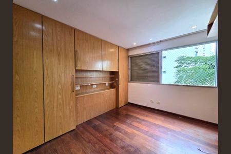 Apartamento para alugar com 121m², 3 quartos e 2 vagas Apartamento para alugar com 121m², 3 quartos e 2 vagasQuarto 3 (Suíte)