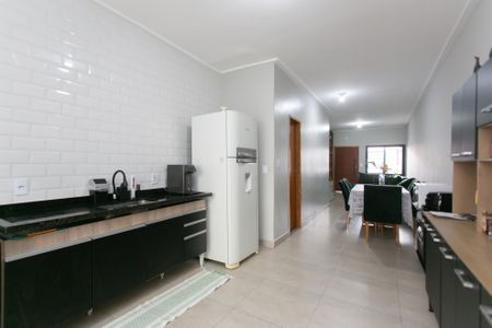 Casa à venda com 117m², 3 quartos e 2 vagasCozinha 
