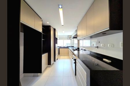 Apartamento para alugar com 121m², 1 quarto e 1 vaga Apartamento para alugar com 121m², 1 quarto e 1 vagaCozinha