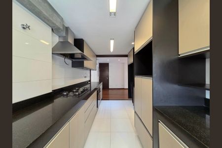 Apartamento para alugar com 121m², 1 quarto e 1 vaga Apartamento para alugar com 121m², 1 quarto e 1 vagaCozinha