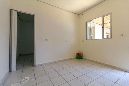 Casa para alugar com 40m², 1 quarto e sem vaga Casa para alugar com 40m², 1 quarto e sem vagaSala