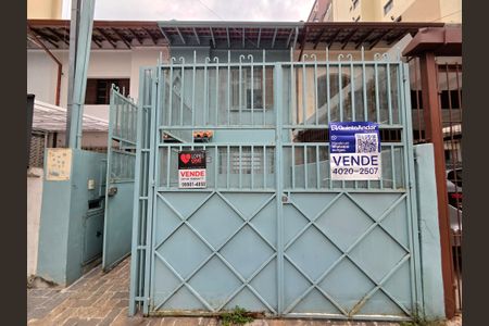 Casa à venda com 120m², 3 quartos e 1 vagaFachada