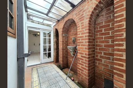 Casa à venda com 120m², 3 quartos e 1 vagaÁrea externa