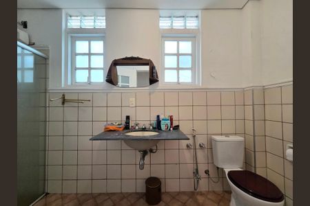 Casa à venda com 120m², 3 quartos e 1 vagaBanheiro 2